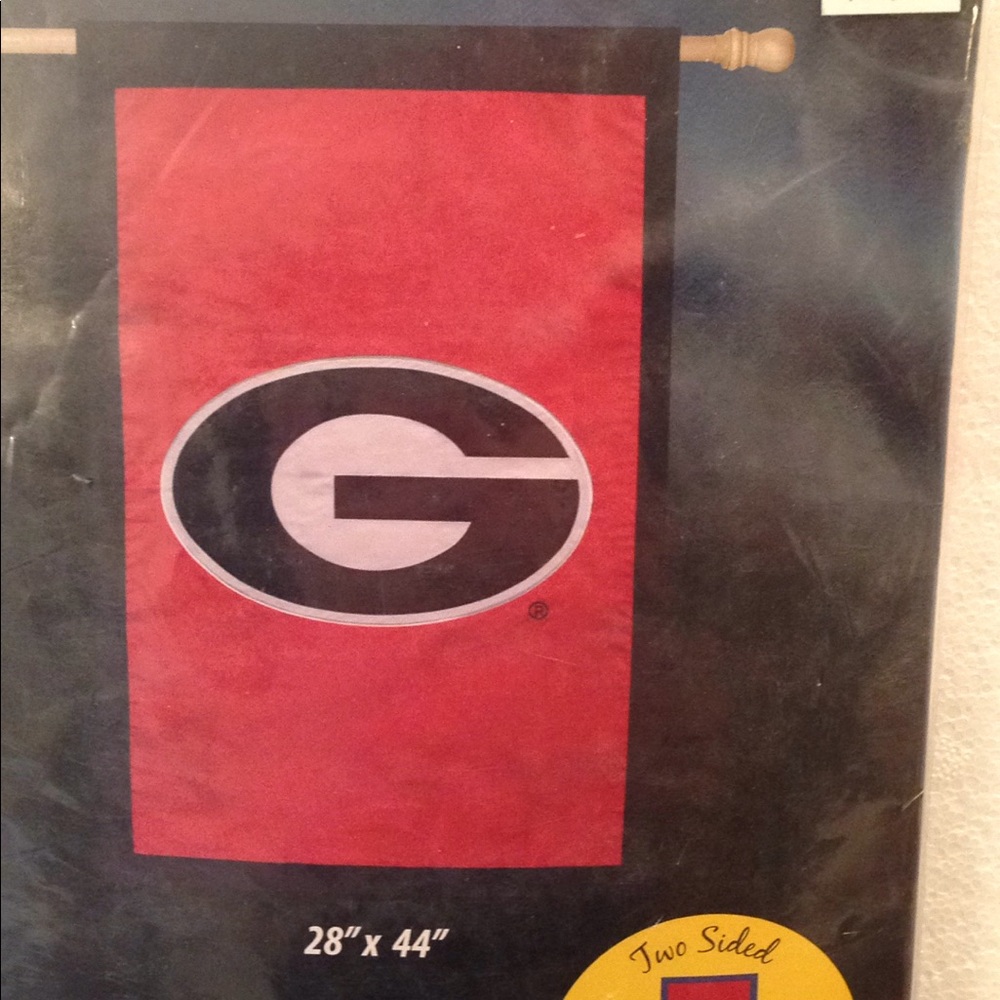 GEORGIA BULLDOG HOUSE FLAG